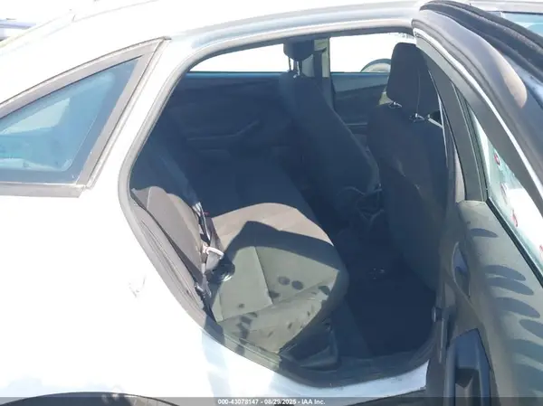 1FADP3E20GL320748 2016 FORD FOCUS - Image 8