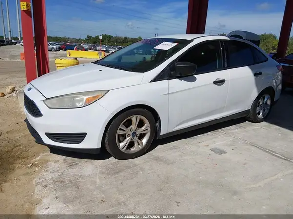 1FADP3E20GL339364 2016 FORD FOCUS - Image 2
