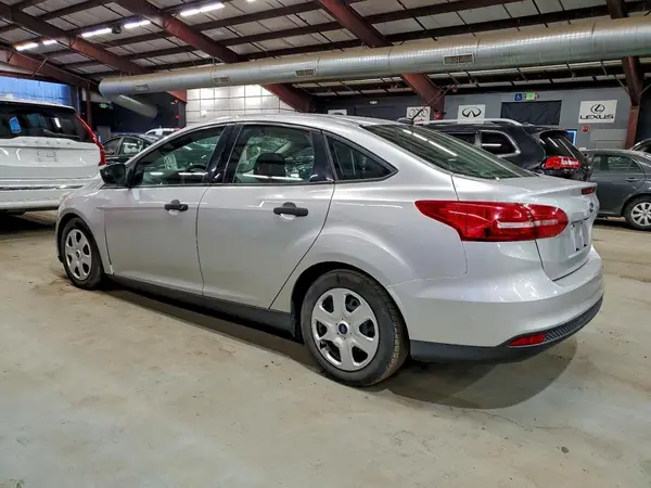 1FADP3E20GL345570 2016 FORD FOCUS - Image 2