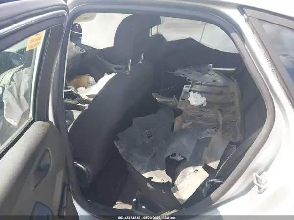 1FADP3E20GL389987 2016 FORD FOCUS - Image 8