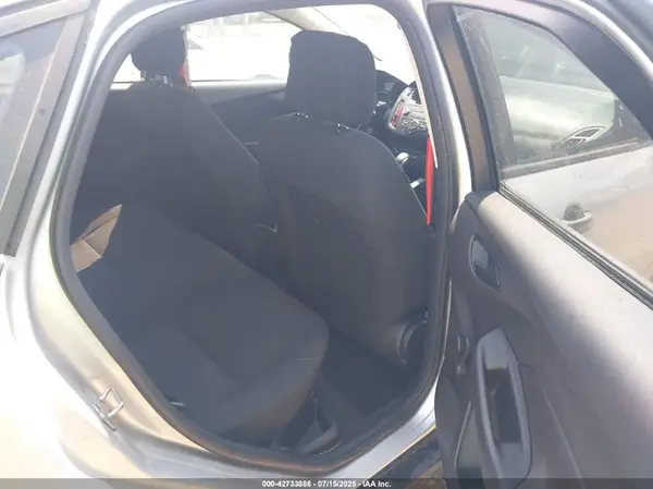 1FADP3E20GL403256 2016 FORD FOCUS - Image 8