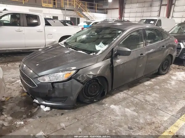 1FADP3E20GL403905 2016 FORD FOCUS - Image 2