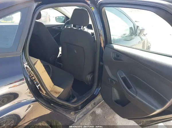 1FADP3E20HL244238 2017 FORD FOCUS - Image 8