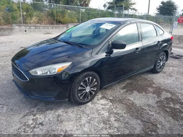 1FADP3E20HL316989 2017 FORD FOCUS - Image 2