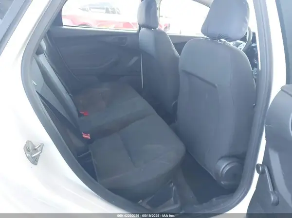 1FADP3E20HL329192 2017 FORD FOCUS - Image 8