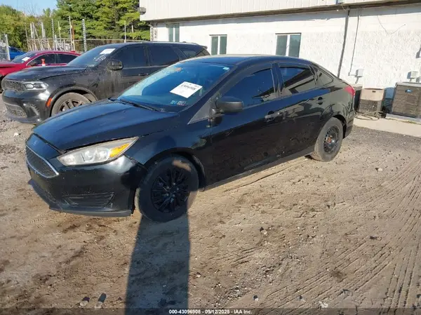 1FADP3E20HL334599 2017 FORD FOCUS - Image 2