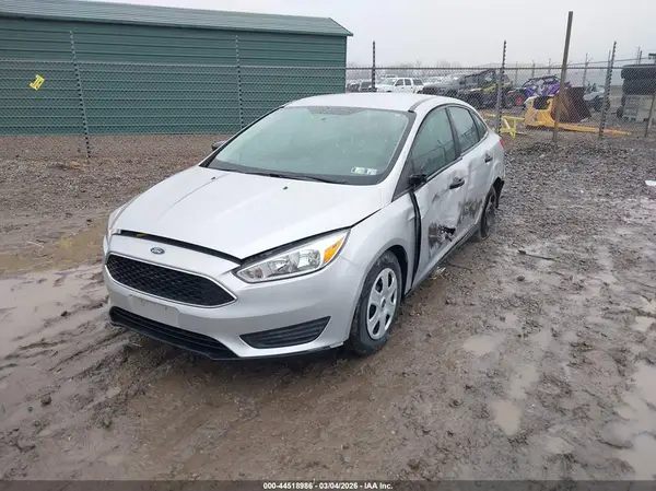 1FADP3E20JL208071 2018 FORD FOCUS - Image 2