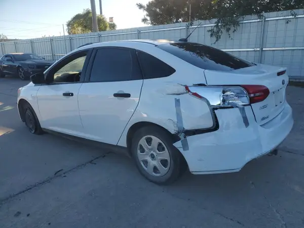 1FADP3E20JL211682 2018 FORD FOCUS - Image 2