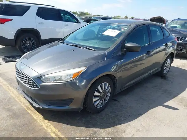 1FADP3E20JL240499 2018 FORD FOCUS - Image 2