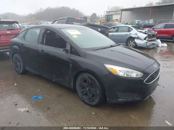 1FADP3E20JL256976 2018 FORD FOCUS - Image 1