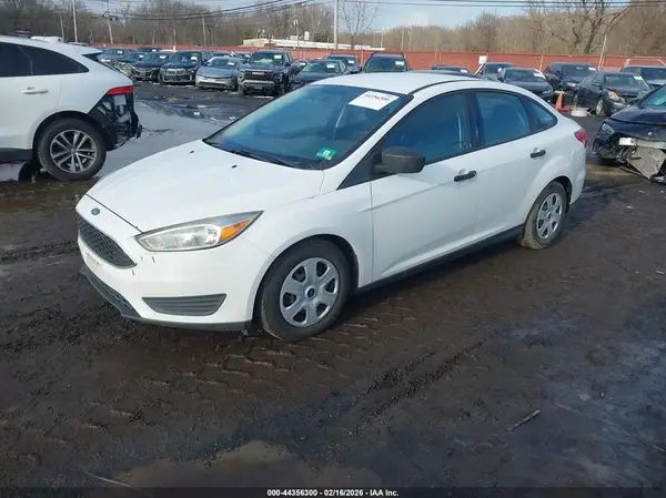 1FADP3E20JL262583 2018 FORD FOCUS - Image 2