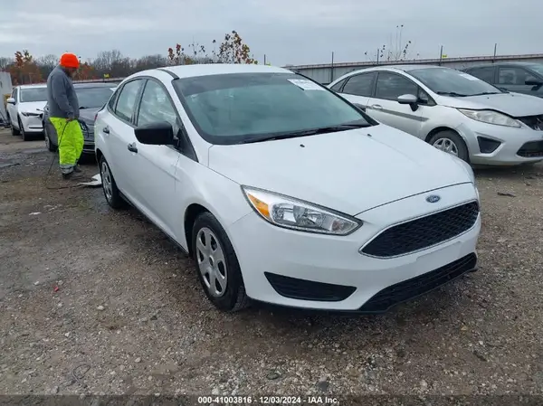 1FADP3E20JL265807 2018 FORD FOCUS - Image 1