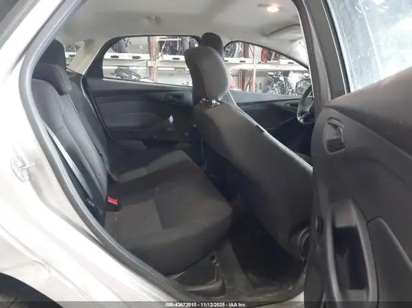 1FADP3E20JL266357 2018 FORD FOCUS - Image 8