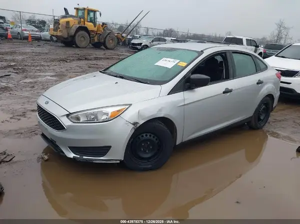 1FADP3E20JL268173 2018 FORD FOCUS - Image 2