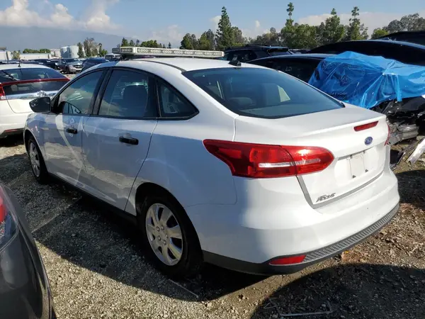 1FADP3E20JL304279 2018 FORD FOCUS - Image 2