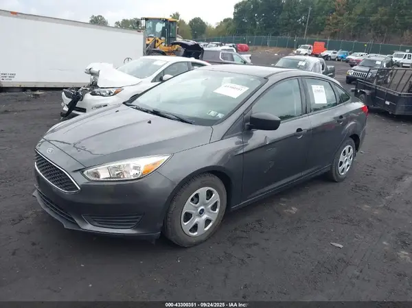 1FADP3E20JL307084 2018 FORD FOCUS - Image 2
