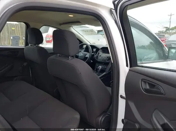 1FADP3E21GL224403 2016 FORD FOCUS - Image 8