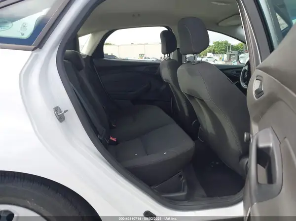 1FADP3E21GL248877 2016 FORD FOCUS - Image 8
