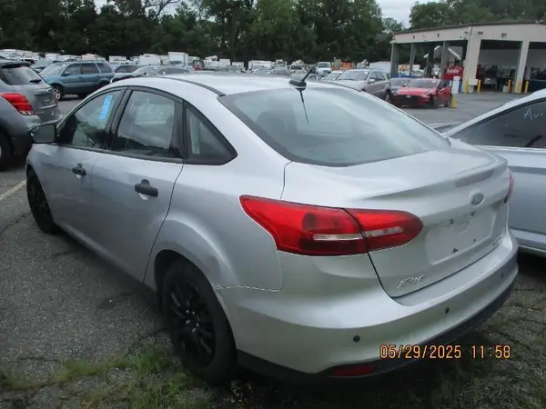 1FADP3E21GL322377 2016 FORD FOCUS - Image 2