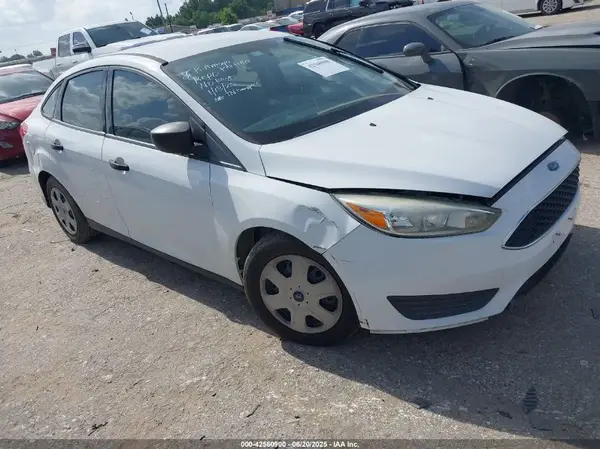 1FADP3E21GL343794 2016 FORD FOCUS - Image 1