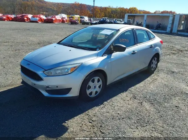 1FADP3E21GL349014 2016 FORD FOCUS - Image 2
