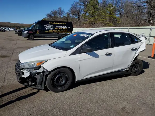 1FADP3E21GL354763 2016 FORD FOCUS - Image 1