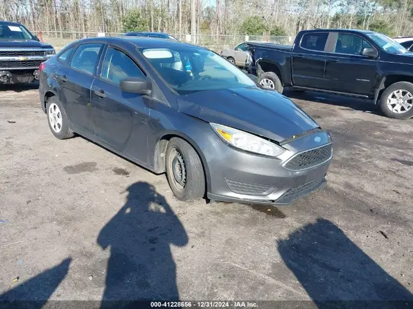 1FADP3E21GL389769 2016 FORD FOCUS - Image 1