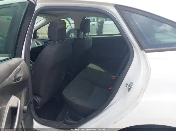 1FADP3E21GL397029 2016 FORD FOCUS - Image 8