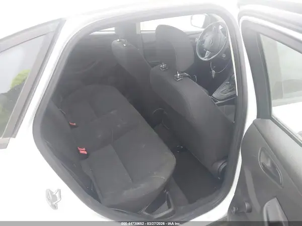 1FADP3E21GL398620 2016 FORD FOCUS - Image 8