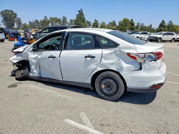 1FADP3E21GL399198 2016 FORD FOCUS - Image 2