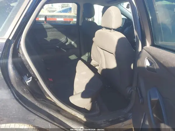 1FADP3E21GL404822 2016 FORD FOCUS - Image 8