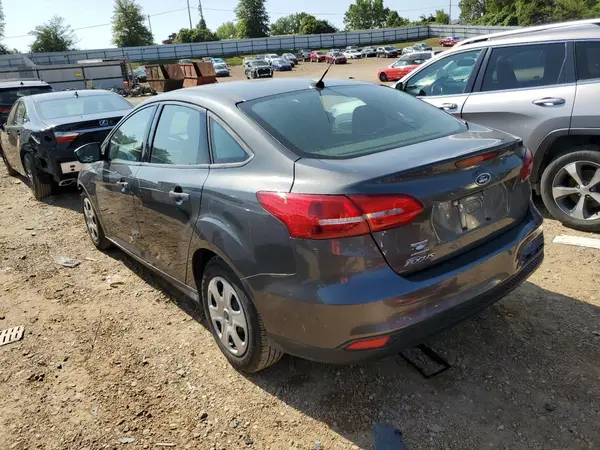 1FADP3E21HL219512 2017 FORD FOCUS - Image 2
