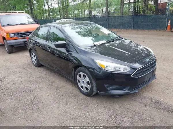 1FADP3E21HL234849 2017 FORD FOCUS - Image 1