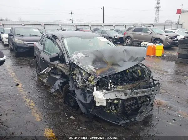 1FADP3E21HL241025 2017 FORD FOCUS - Image 1