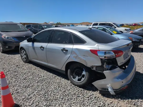 1FADP3E21HL263512 2017 FORD FOCUS - Image 2