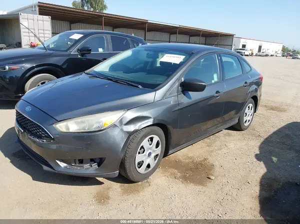 1FADP3E21HL299796 2017 FORD FOCUS - Image 2