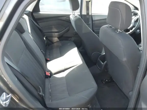1FADP3E21HL299796 2017 FORD FOCUS - Image 8