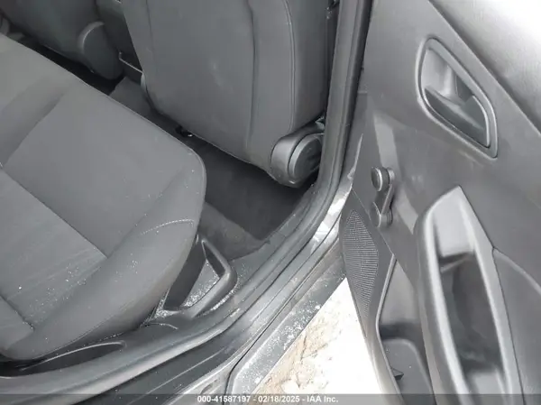1FADP3E21HL307119 2017 FORD FOCUS - Image 8