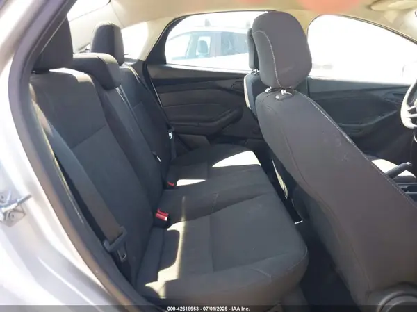 1FADP3E21HL311770 2017 FORD FOCUS - Image 8