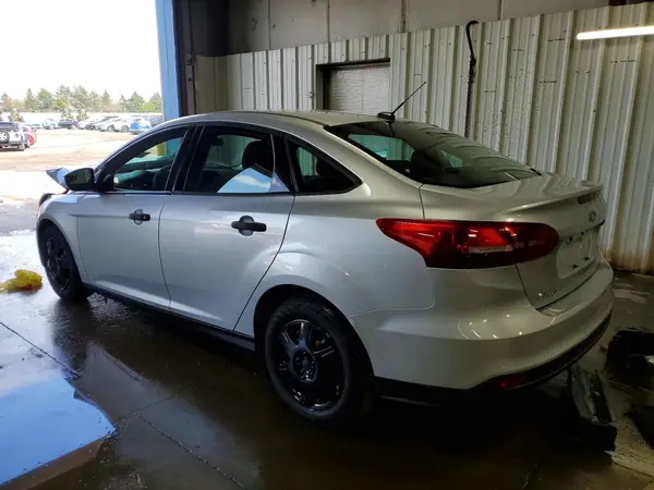 1FADP3E21HL328083 2017 FORD FOCUS - Image 2