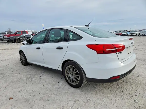 1FADP3E21HL337561 2017 FORD FOCUS - Image 2