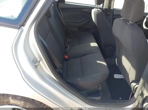 1FADP3E21HL337883 2017 FORD FOCUS - Image 8