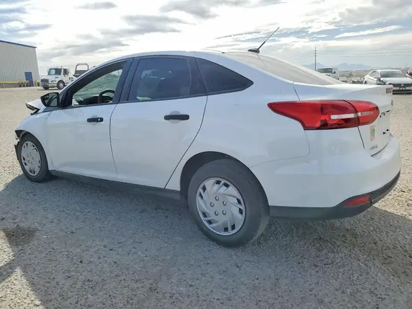 1FADP3E21JL211657 2018 FORD FOCUS - Image 2