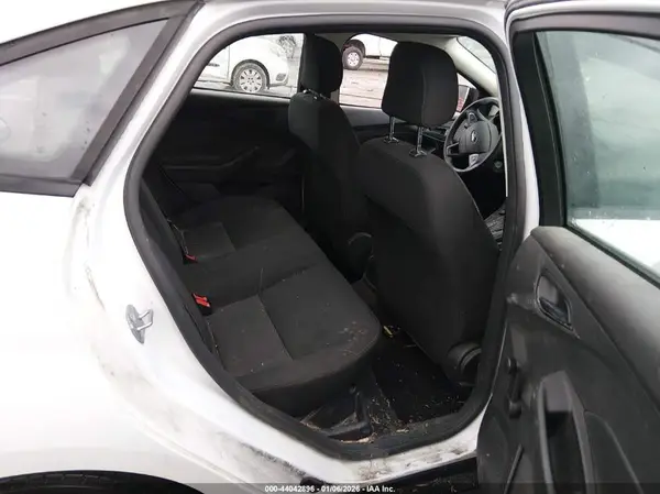 1FADP3E21JL239488 2018 FORD FOCUS - Image 8