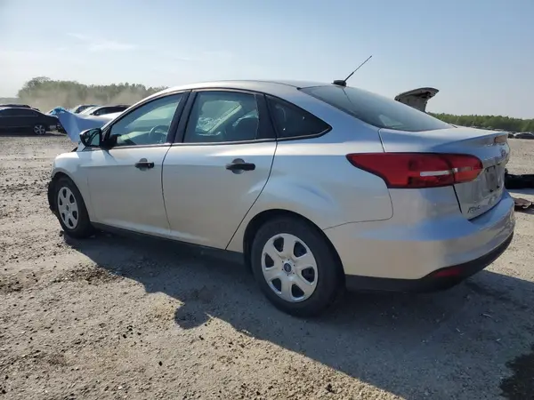 1FADP3E21JL256081 2018 FORD FOCUS - Image 2