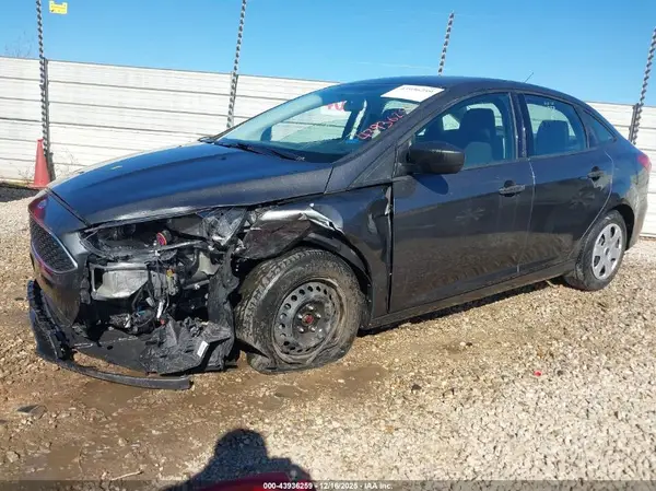 1FADP3E21JL275312 2018 FORD FOCUS - Image 2