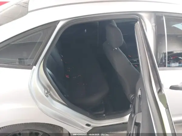 1FADP3E21JL284835 2018 FORD FOCUS - Image 8