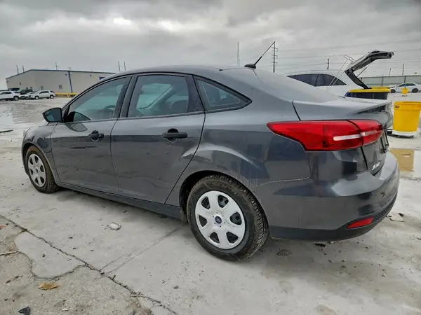 1FADP3E21JL286875 2018 FORD FOCUS - Image 2