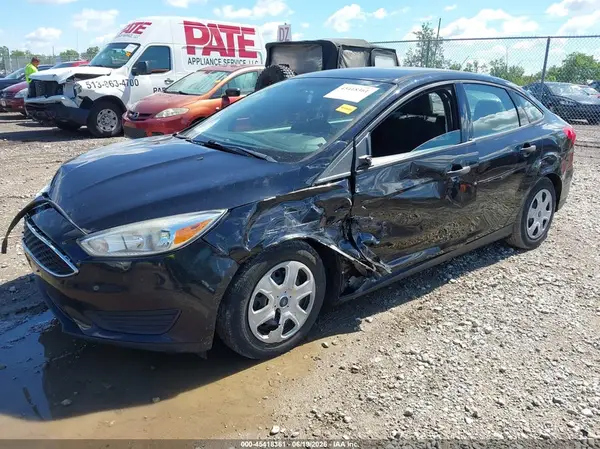 1FADP3E22GL208131 2016 FORD FOCUS - Image 2