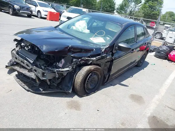 1FADP3E22GL241453 2016 FORD FOCUS - Image 2
